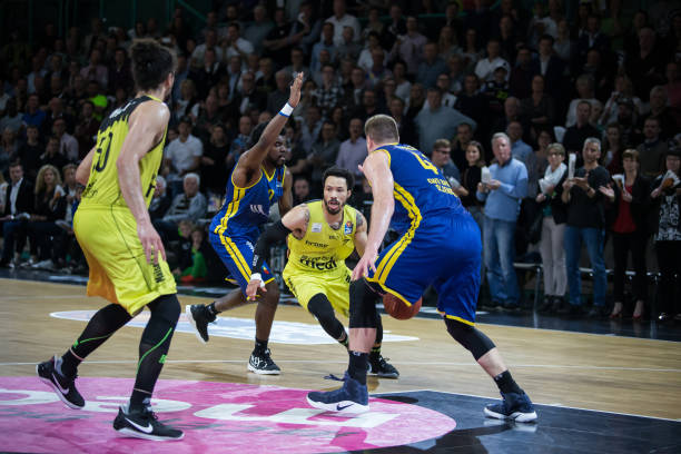 提供更多战 提供更多战